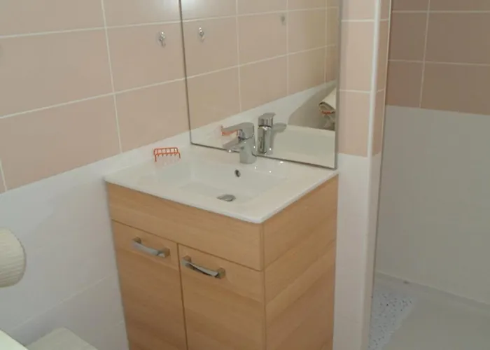 2* A Balaruc-les-bains, Animaux Admis, Proche Thermes - Fr-1-503-65 Apartman *